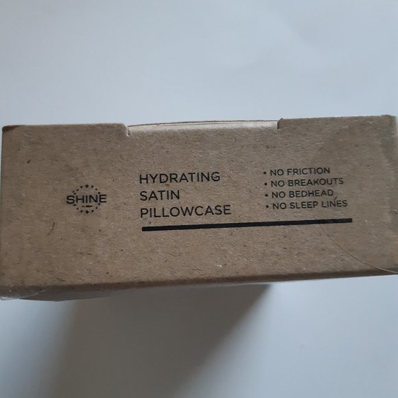 Vegan Satin Pillowcase - Picture 5 of 6